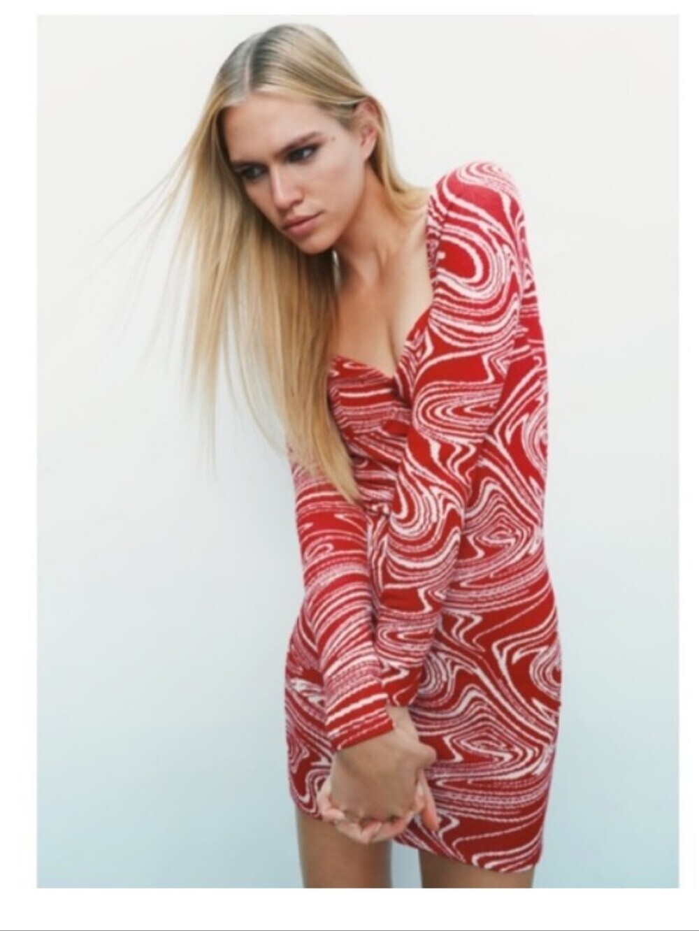 ZARA Jacquard Red Swirl Mini Dress Knit Long Sleeve Medium Sweetheart Bodycon